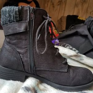 Combat looking booties